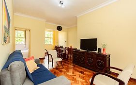 Simple Star Copacabana -